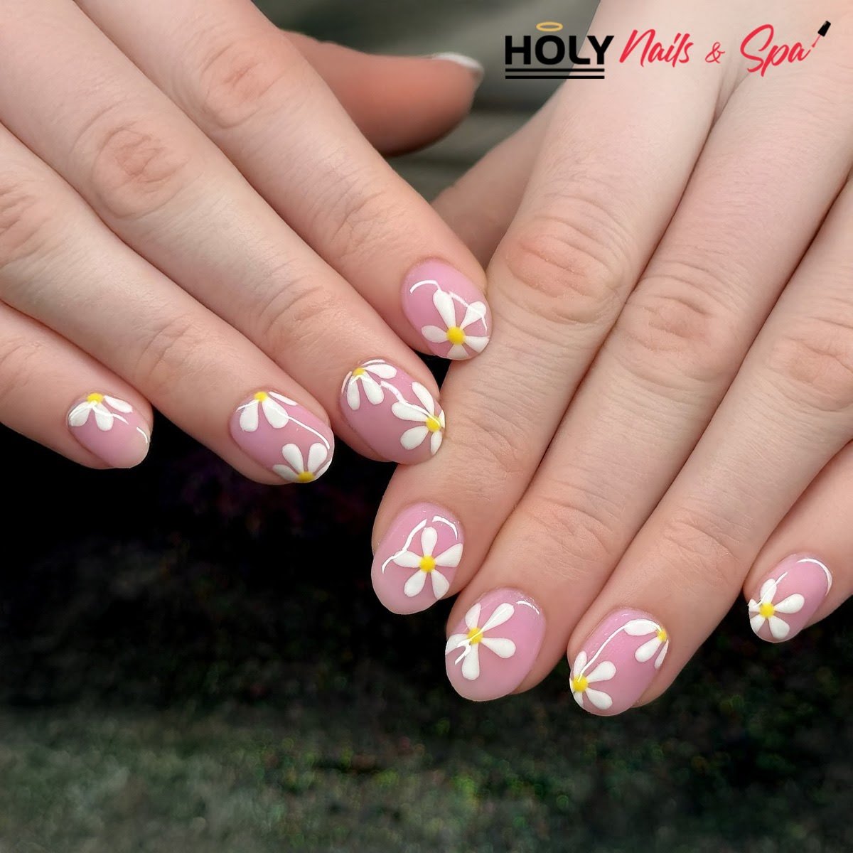 Holy Nails & Spa nail design